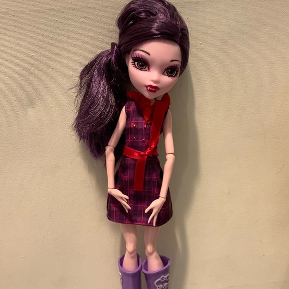 Nwots 2015 G2 Monster High Doll Elissabat Ghoulebrities in London Purple Hair - Picture 10 of 14